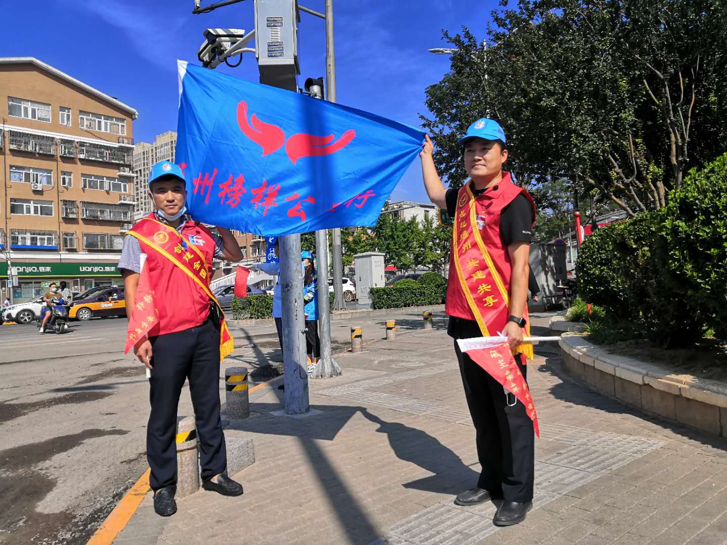 <strong>看看老女人的大黄色片看</strong>